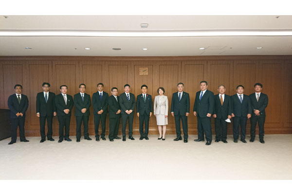 沖縄県宜野座村長等からの表敬
