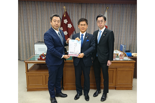 大阪府泉佐野市議会議員からの要請
