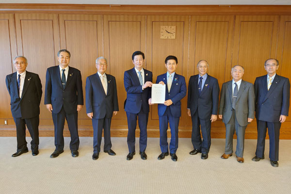 青森県東北町長及び同町議会議長等からの要請