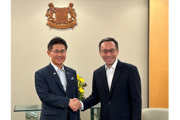 木村防衛大臣政務官のシンガポール訪問