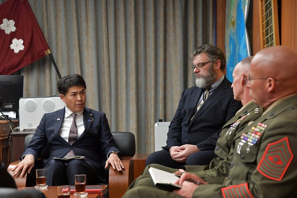 グリン米太平洋海兵隊司令官による小林政務官表敬