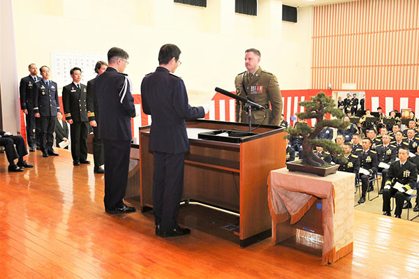 自衛隊高級課程合同卒業式