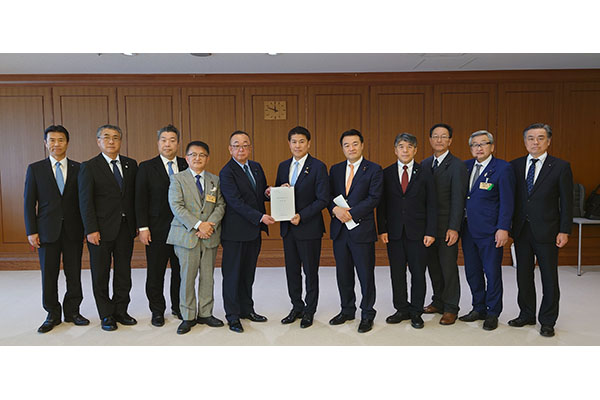自由民主党滋賀県議会議員団からの要請