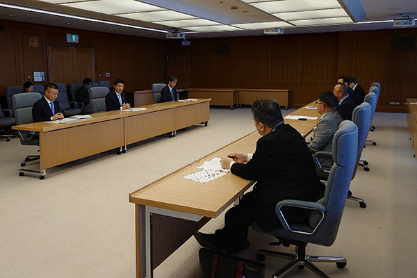 自由民主党滋賀県議会議員団からの要請