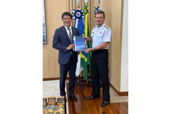 小林防衛大臣政務官のブラジル訪問