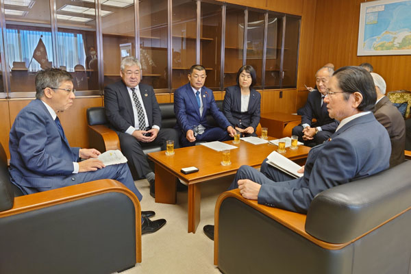 大分県玖珠町長及び同町議会議長等からの表敬