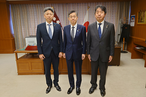 全国市議会議長会基地協議会からの表敬