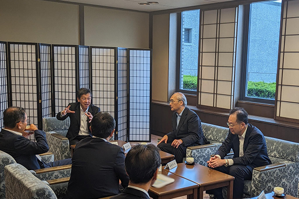 防衛大学校の視察
