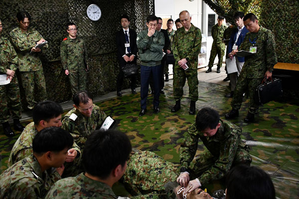 陸上自衛隊衛生学校の視察