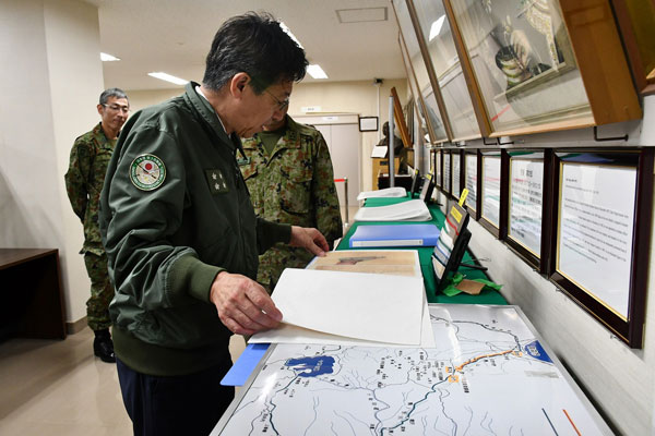 陸上自衛隊衛生学校の視察