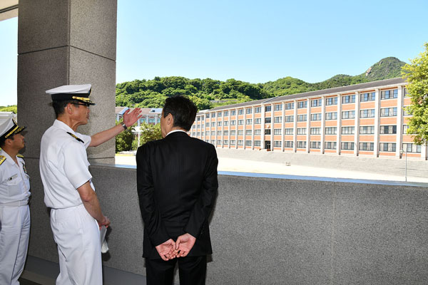部隊視察