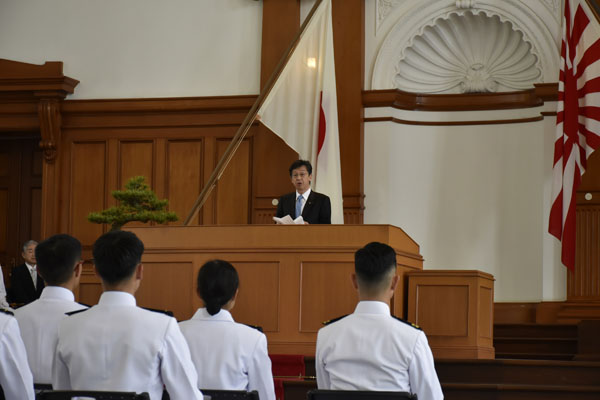 海上自衛隊幹部候補生学校修業式への出席