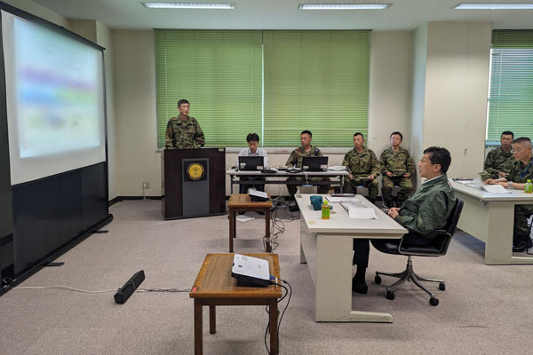 陸上自衛隊高射学校の視察