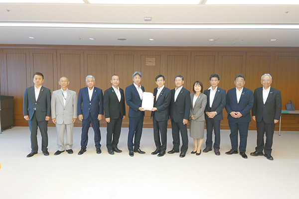 全国市議会議長会基地協議会からの要請