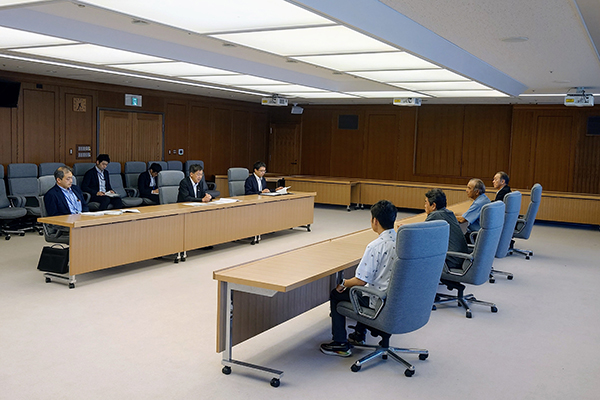 沖縄県与那国町議会からの要請