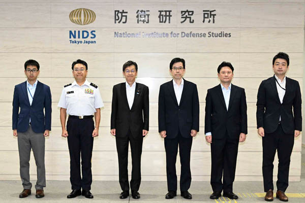防衛研究所の視察