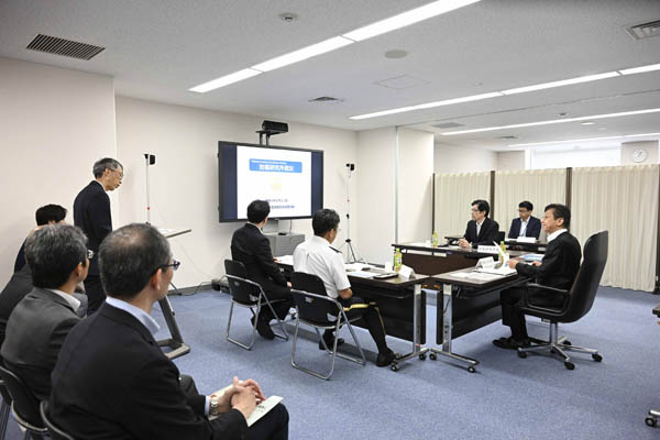防衛研究所の視察