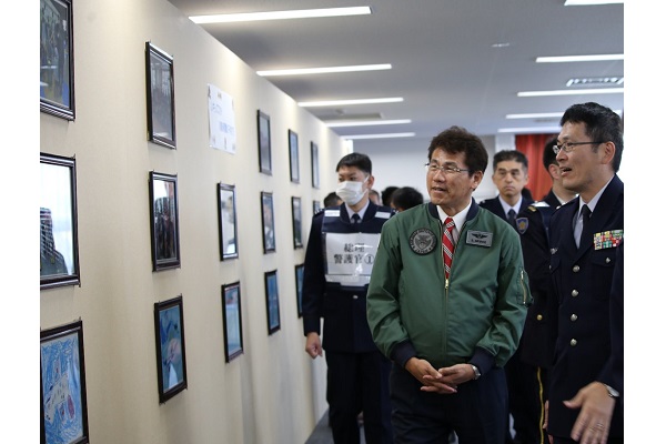 航空観閲式総合予行の視察