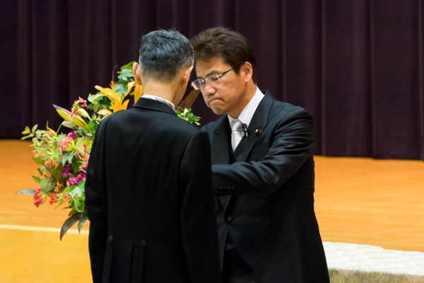 第４１回危険業務従事者叙勲勲章伝達式