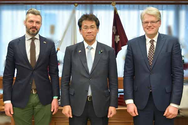 ジーカス駐日リトアニア大使による三宅防衛大臣政務官表敬