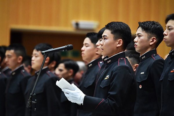 陸上自衛隊高等工科学校卒業式