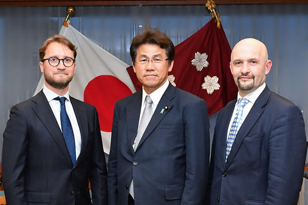 NATO戦略的コミュニケーション所長による三宅政務官表敬