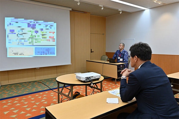 多国間サイバー防衛演習「ロックド・シールズ２０２４」の視察
