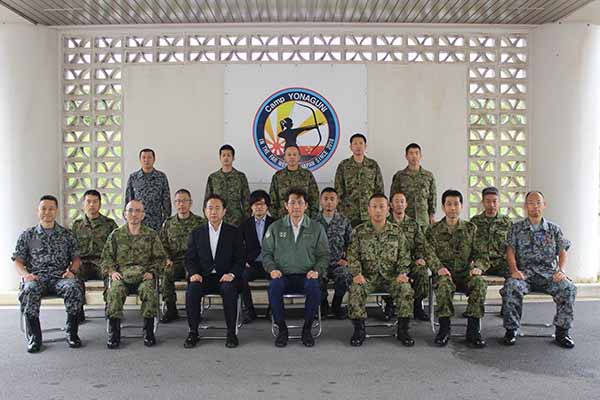 三宅防衛大臣政務官の視察