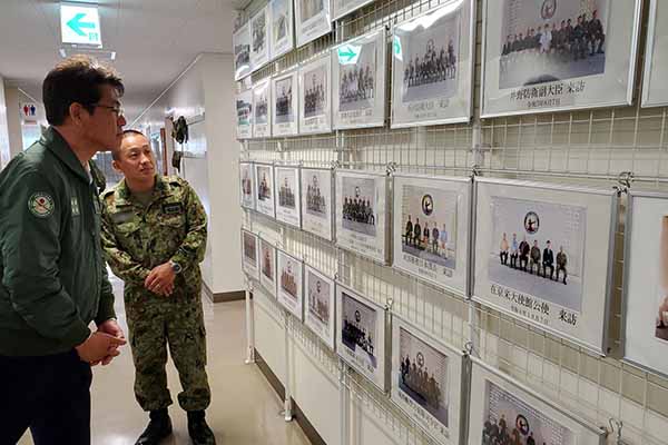 三宅防衛大臣政務官の視察