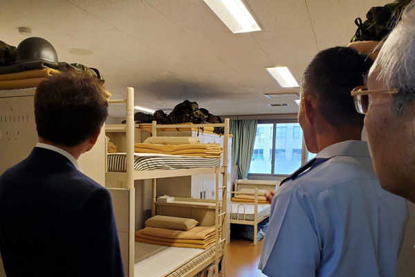 防衛大学校の視察