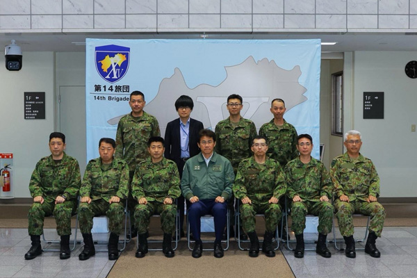 部隊視察