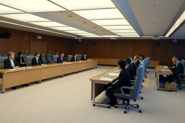 北海道基地協議会からの表敬