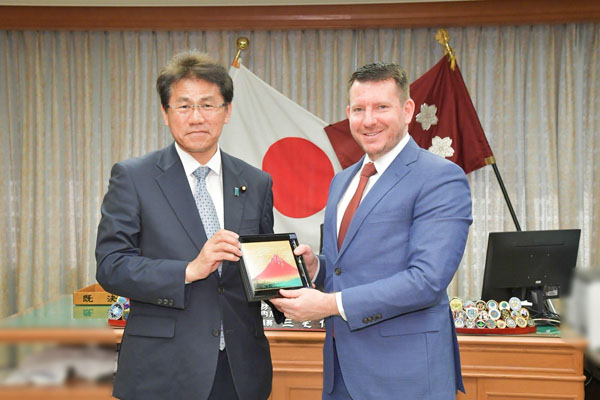 エストニア外務省外務次官による三宅政務官への表敬