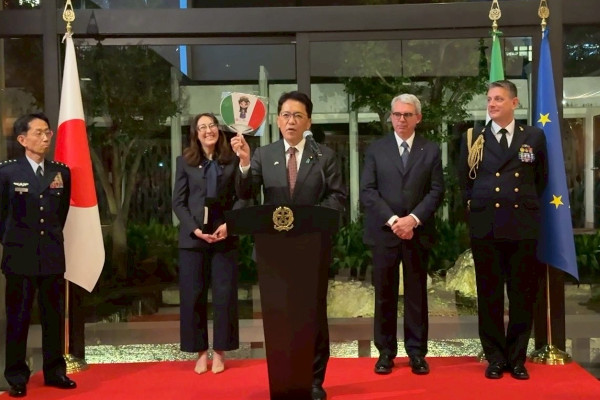 イタリア三軍記念日レセプションへの出席
