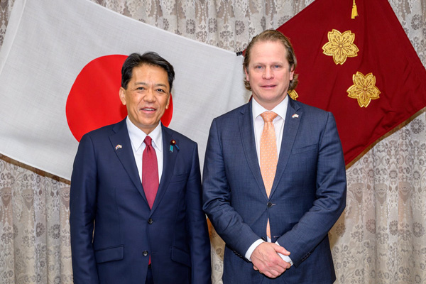 タウンマン・オランダ国防副大臣との会談