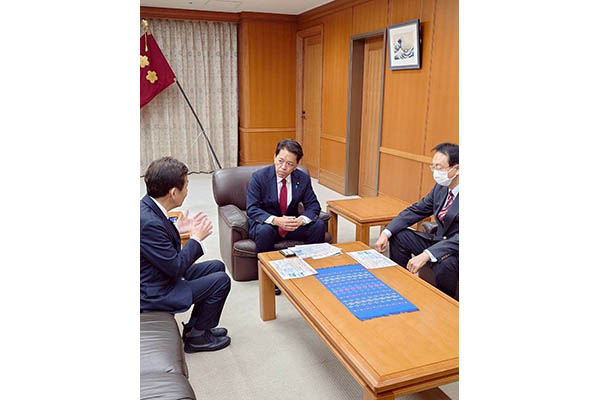 青森県青森市長からの表敬