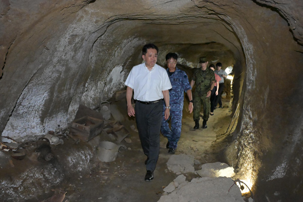 硫黄島視察