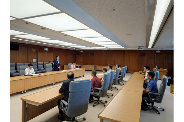 沖縄県石垣市議会議長等からの要請