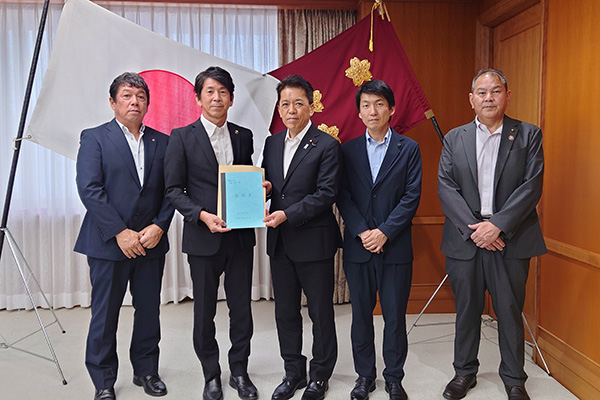 高知県宿毛市長、同市議会議長等からの要請