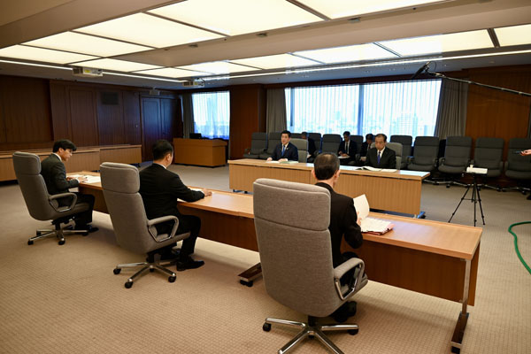 鹿児島県知事及び同県議会議長からの要請