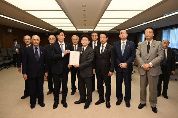 青森県東北町長及び同町議会議長等からの要請
