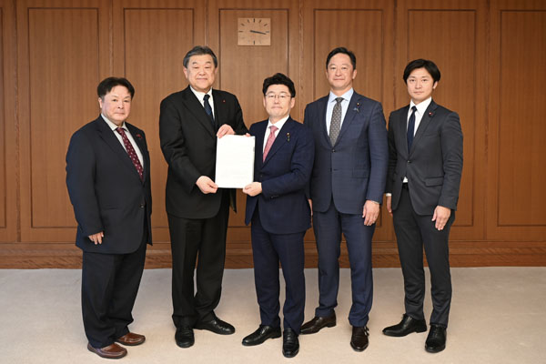 北海道札幌市議会自由民主党議員会からの要請