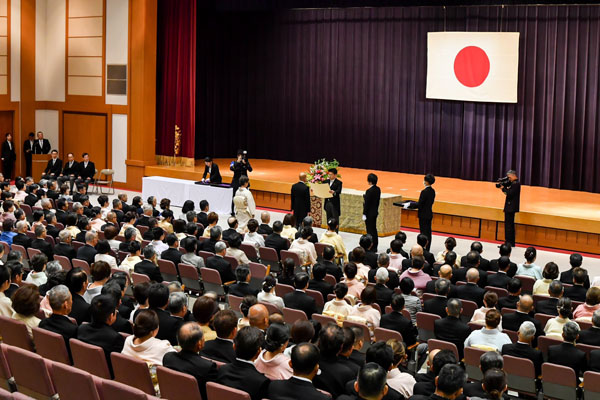 第４２回危険業務従事者叙勲勲章伝達式