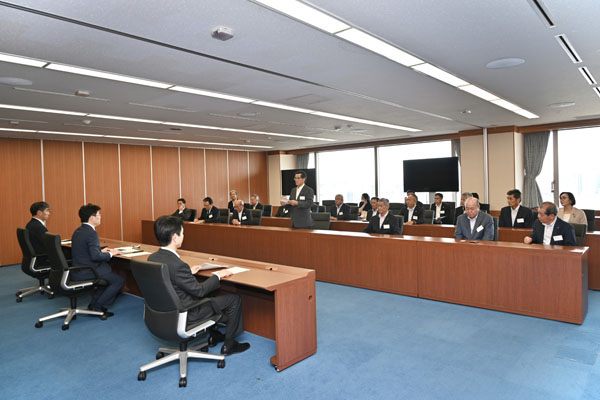 鹿児島県天城町議会議長等からの要請