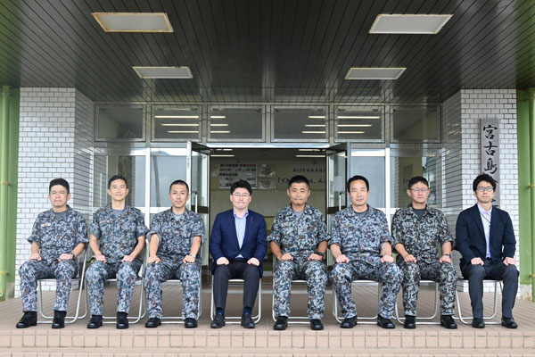 部隊視察