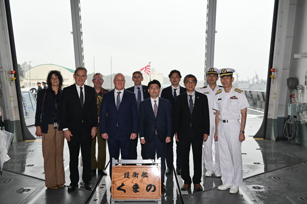 ニュージーランド首相による横須賀基地視察