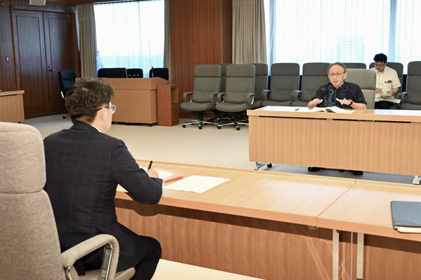 沖縄県知事からの要請