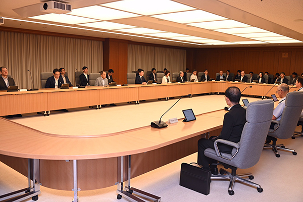 第２回人的基盤の抜本的強化に関する検討委員会の開催