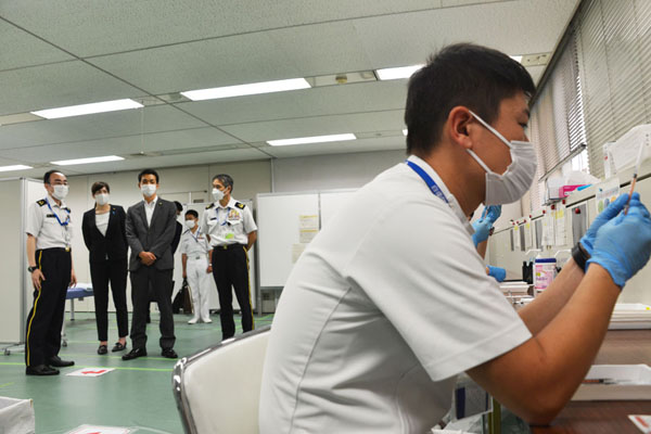 自衛隊東京大規模接種会場の視察