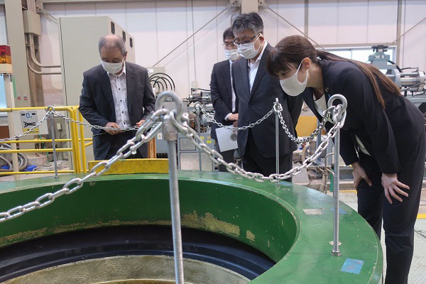 防衛装備庁艦艇装備研究所の視察